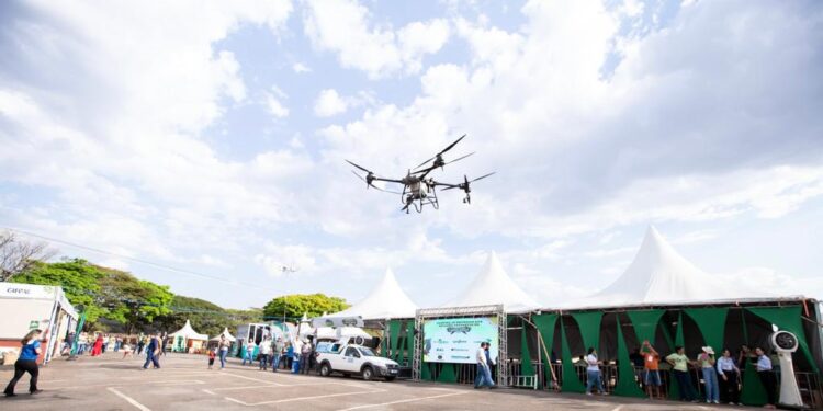 2ª Feira do Café de Campos Gerais é realizada com sucesso pela Coopercam