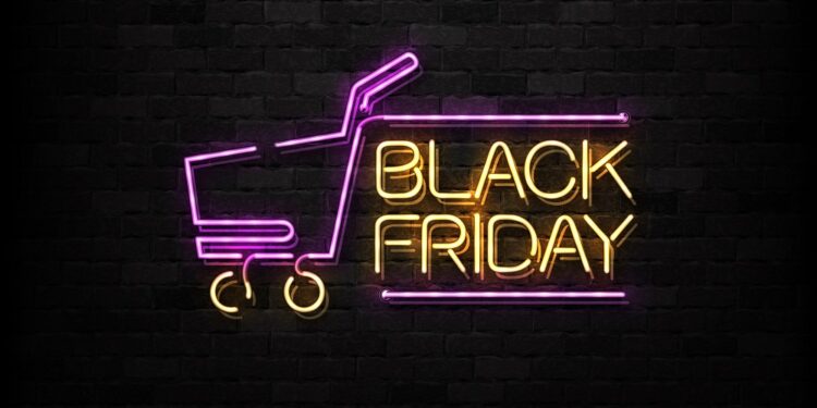 Confira 10 dicas para aproveitar a Black Friday com as finanças em dia