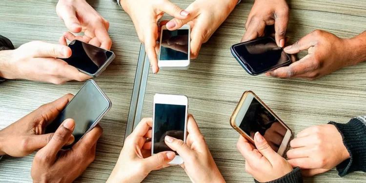 Nomofobia: como diminuir o uso em excesso do celular?