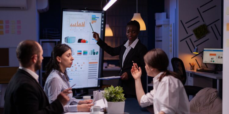 Planejamento empresarial de 2024: confira cinco dicas para começar o ano com as metas definidas