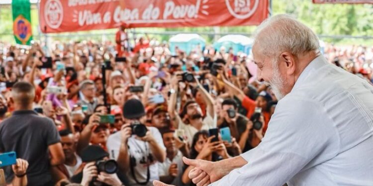 “Precisamos atender às necessidades do povo”, diz Lula ao lançar empreendimento em SP