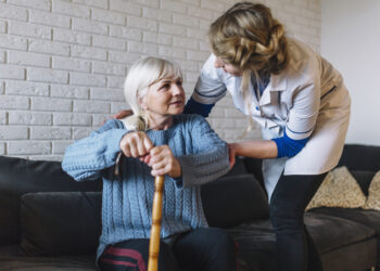 Dores nas articulações: veja dicas de como amenizar o desconforto na terceira idade