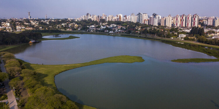 Você sabia que o urbanismo verde pode ser um aliado ao combate às enchentes?