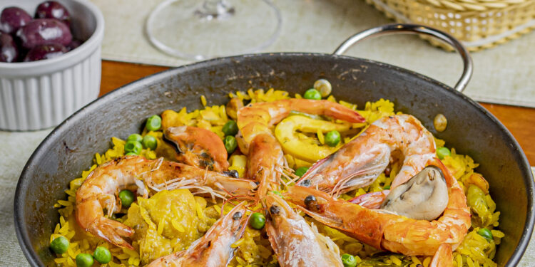 Paellas Pepe celebra seu aniversário de 25 anos com evento beneficente