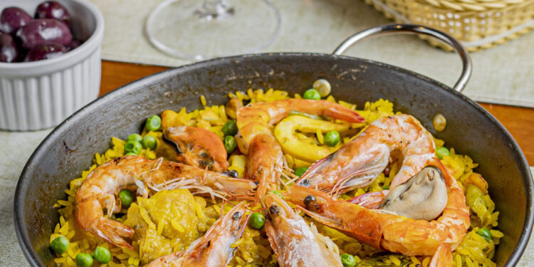 Paellas Pepe celebra seu aniversário de 25 anos com evento beneficente