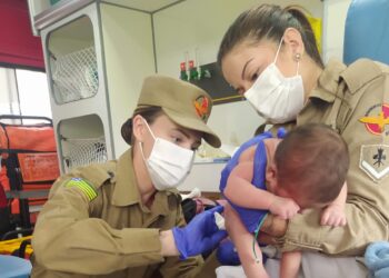 Bombeiros resgatam recém-nascida abandonada em lote no Residencial Eli Forte, em Goiânia