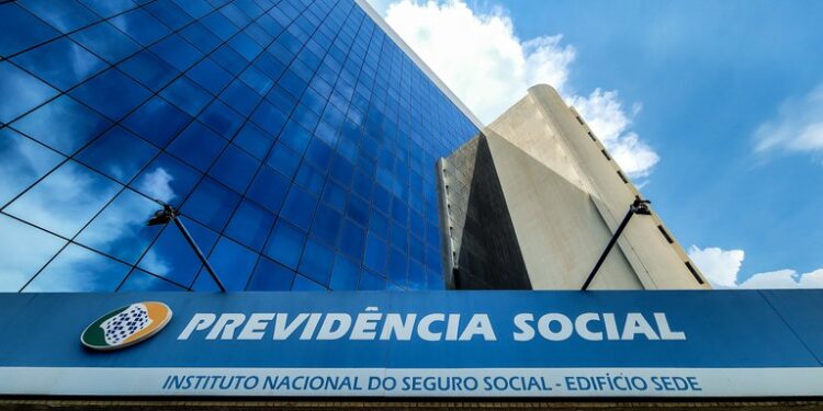 INSS não envia SMS com número de telefone para prova de vida