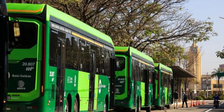 Governo de Goiás vai entregar reforma de seis terminais e 10 estações do Eixo Anhanguera