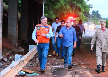 Prefeito Sandro Mabel vistoria pontos afetados pelas chuvas em Goiânia