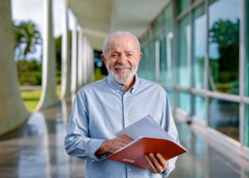 Lula: “Pé-de-Meia é uma revolução na educação”