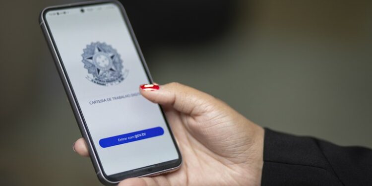 Brasil gera 137,3 mil novos empregos formais em janeiro de 2025