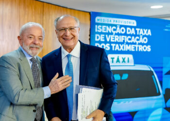 Taxistas terão economia de R$ 9 milhões por ano com a isenção da taxa de verificação de taxímetros