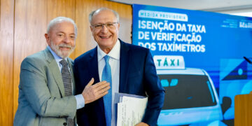 Taxistas terão economia de R$ 9 milhões por ano com a isenção da taxa de verificação de taxímetros
