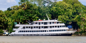 A Festa no Rio Amazonas: Lula Usa Iate Luxuoso Pagando de Sustentável na COP30