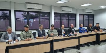 Operação Fogo Proibido prende mais de 30 após foguetório ligado ao Comando Vermelho em Goiás