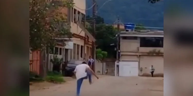 Homem é preso após agredir ex-mulher e matar cachorro no Espírito Santo