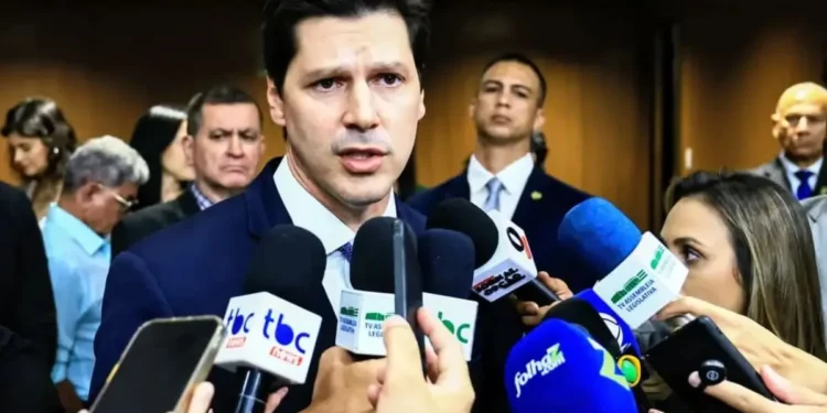 Governo de Goiás propõe que agressores paguem tornozeleira eletrônica