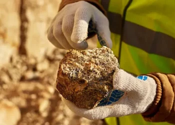 Goiás pode se tornar peça-chave na produção global de carros elétricos e smartphones