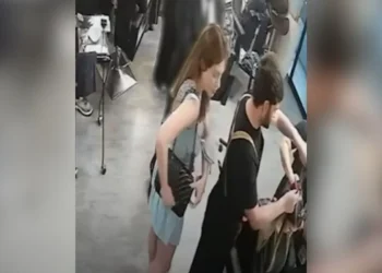 Cliente ataca profissional após reclamar de corte de cabelo feito um mês antes