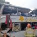Acidente com ônibus clandestino deixa 10 mortos e dezenas de feridos na Serra de Petrópolis