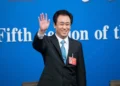 Justiça chinesa condena fundador da Evergrande à prisão perpétua por fraudes bilionárias