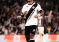 Jogador do Vasco, David Corrêa é alvo de operação contra tráfico de drogas e armas no Rio de Janeiro