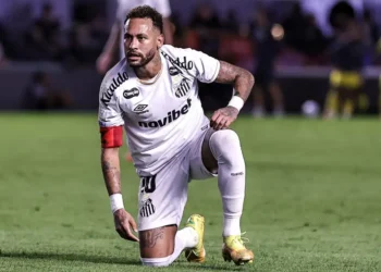 Neymar é desfalque no Santos para o clássico contra o Palmeiras pela Copa do Brasil