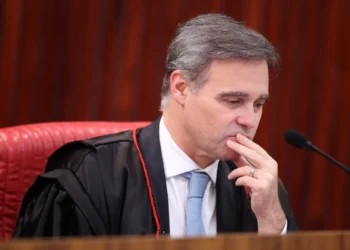 Mendonça propõe ao TSE critério que condiciona deepfake ao grau de realismo do conteúdo