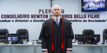 Flávio Dino afasta presidente do Tribunal de Contas do Maranhão por suspeita de envolvimento em assassinato