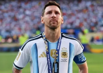 Lionel Messi anuncia aposentadoria da seleção da Argentina aos 39 anos