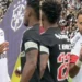 Thiago Mendes ignora cumprimento de Neymar em jogo do Brasileirão e reacende rivalidade antiga