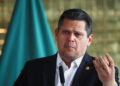 Alcolumbre manda recado a Flávio Bolsonaro e trava impeachment de Moraes em Brasília