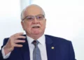 Grupo com mais de 200 juristas e empresários envia carta de apoio a Fachin no STF