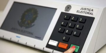 Quaest indica empate técnico entre Lula e Flávio Bolsonaro em simulação de 2º turno em Brasília