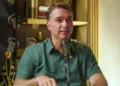 Influenciadores católicos saem em defesa de Flávio Bolsonaro e contestam polêmica sobre padroeira nas redes sociais