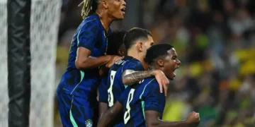 Brasil reage após virada, supera a Austrália por 4 a 2 e encerra amistoso com vitória em Brisbane