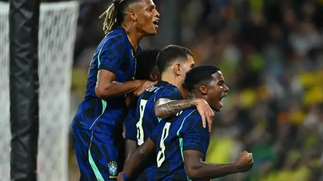 Brasil reage após virada, supera a Austrália por 4 a 2 e encerra amistoso com vitória em Brisbane