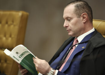 Cristiano Zanin nega liminar para forçar abertura de CPI no Senado sobre ministros e o Banco Master