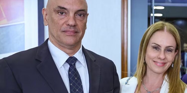 Registros apontam que Alexandre de Moraes modificou contrato entre escritório de esposa e empresário em Brasília