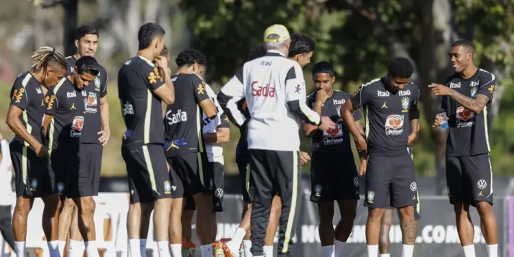 Ancelotti promove sete mudanças na escalação da Seleção Brasileira para segundo amistoso contra a Austrália