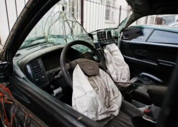 Brasileira de 49 anos morre após carro capotar em Portugal durante possível ato sexual