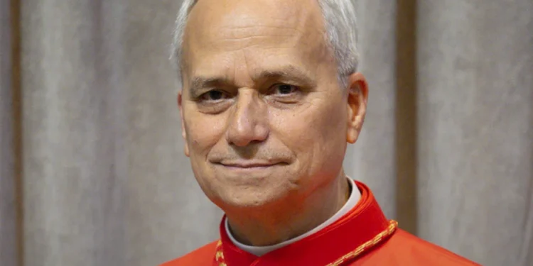 Cirurgia do papa Leão 14 confirma adenocarcinoma no pulmão; Vaticano atualiza estado de saúde
