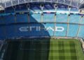 Principal patrocinador do Manchester City ameaça processar a Premier League após punição sobre fair play financeiro