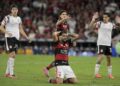 Flamengo é eliminado nos pênaltis pelo Estudiantes após noite heroica de Muslera no Maracanã