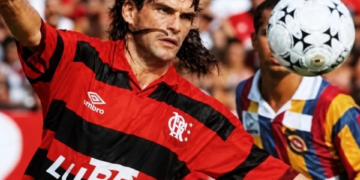 Ex-jogador de Flamengo e Palmeiras é acusado de vender diplomas falsos de treinador por até R$ 100 mil