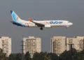Passageiros invadem cabine de avião, imobilizam copiloto e evitam tragédia aérea durante voo da Flydubai
