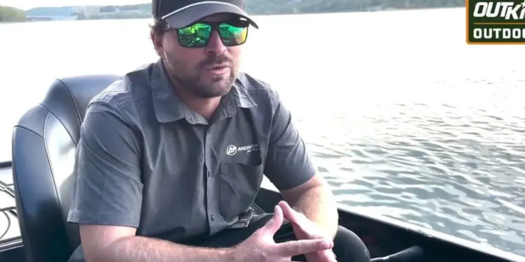 Pescador fisga atum-rabilho de 506 quilos e bate recorde estadual nos EUA